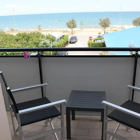 酒店 Licia 西尼加利亚