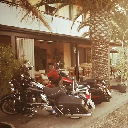 Otel Licia *